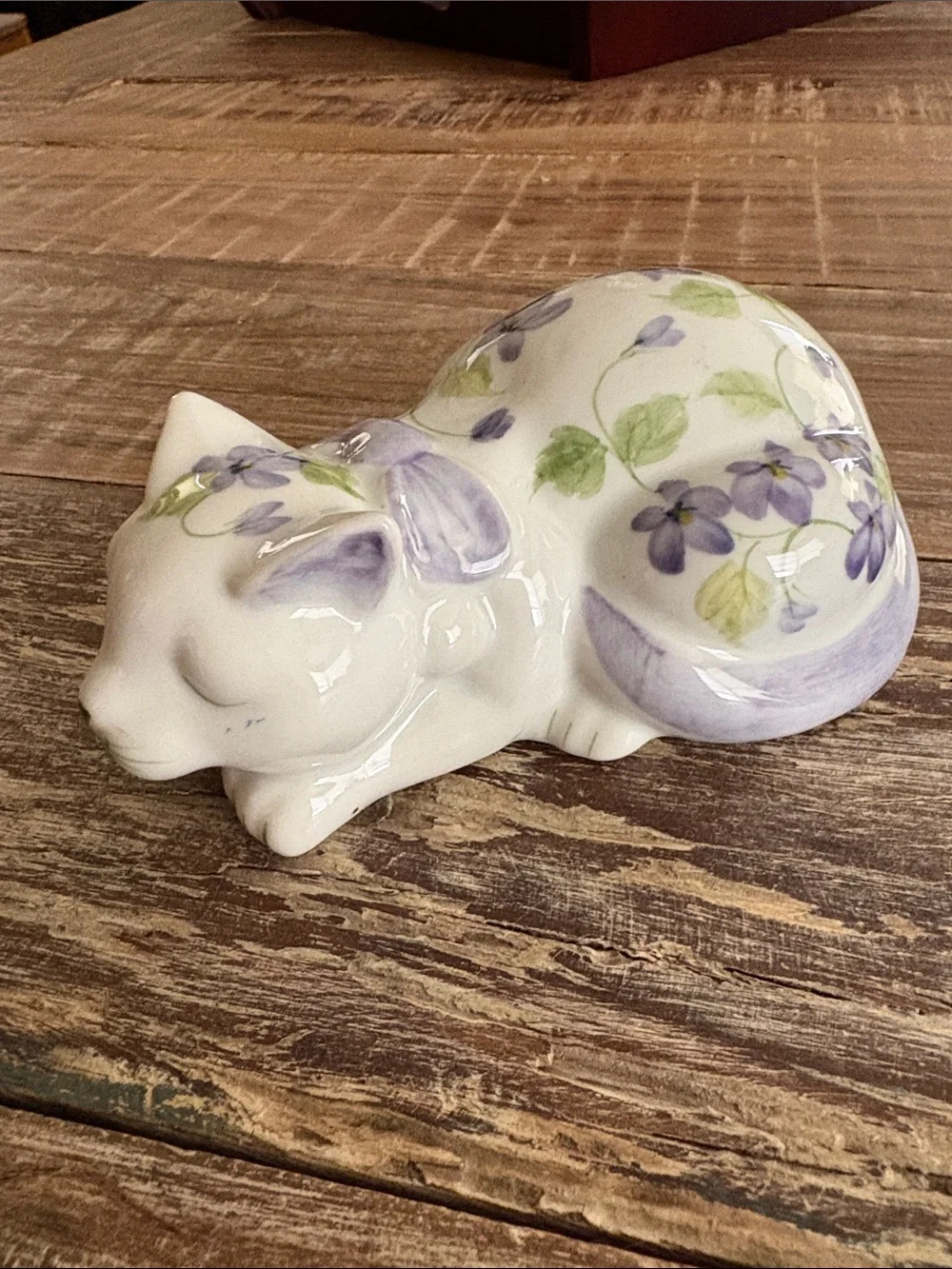 Andrea by Sadek Sleeping Kitten Cat Porcelain Figurine Violet Flowers Vintage